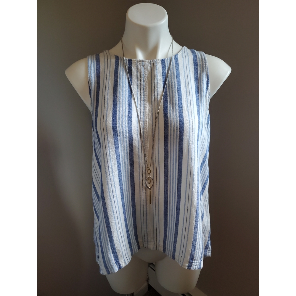Linen Tie-back Top - Picture 2 of 4